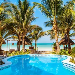 3* מלון Dream Beachfront