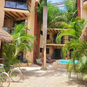 El Jardin Holbox