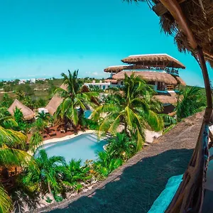 Ensueno & Club Holbox